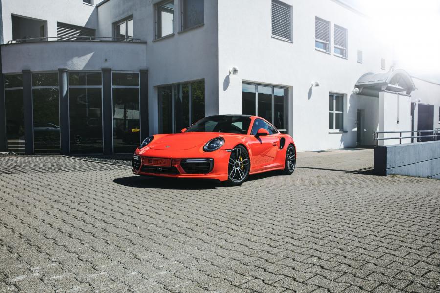  Porsche 911 Turbo S by TechArt (991) 2016 года  (фото 22 из 24)
